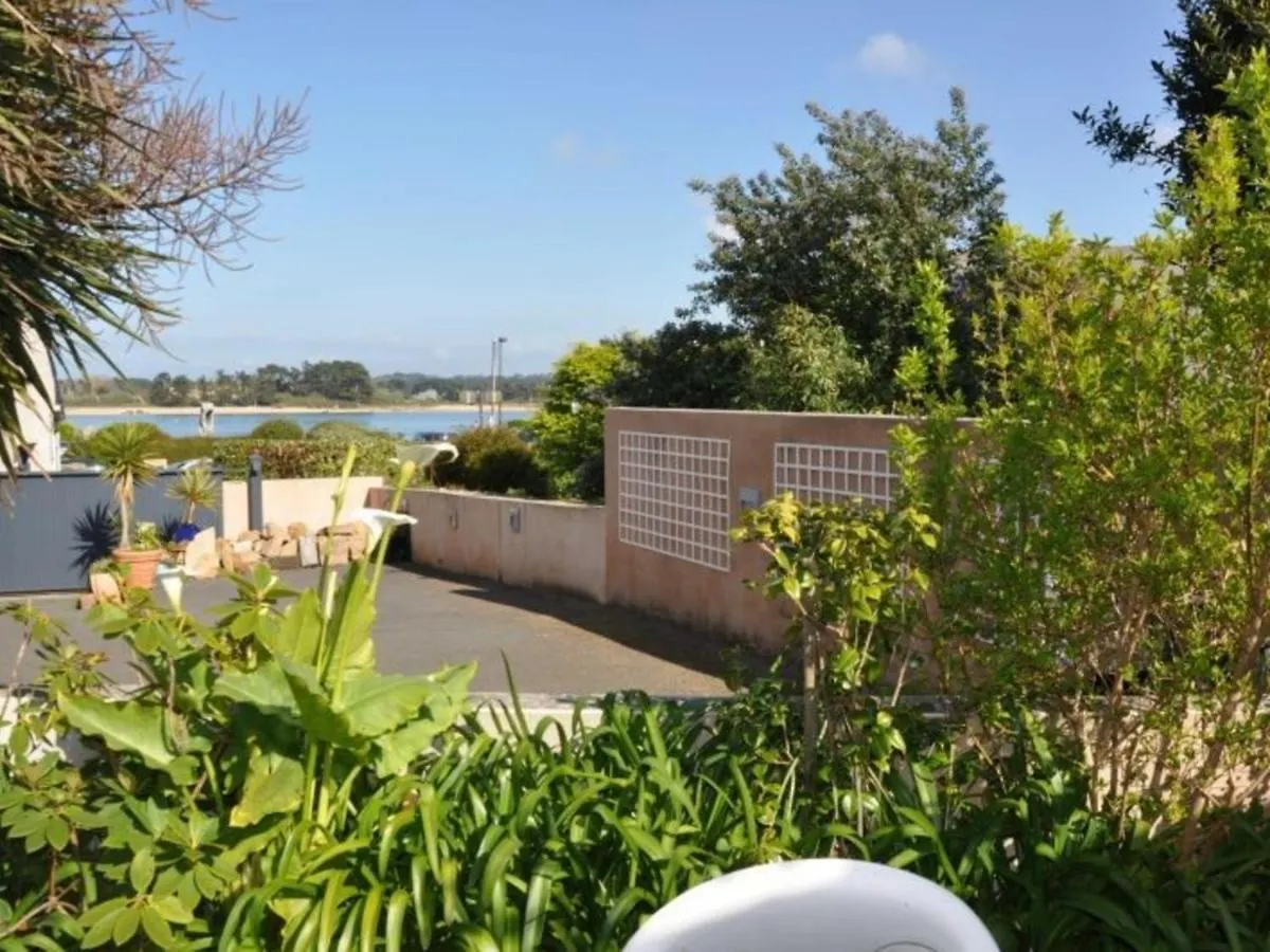 Maison A 100M De La Mer Avec Wifi, Parking Prive Et Jardin, Au Coeur De Tregastel - Fr-1-368-210
